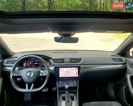 Сірий Шкода Суперб, об'ємом двигуна 2 л та пробігом 224 тис. км за 25999 $, фото 20 на Automoto.ua
