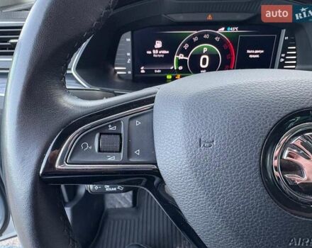 Серый Шкода Суперб, объемом двигателя 2 л и пробегом 128 тыс. км за 28390 $, фото 28 на Automoto.ua