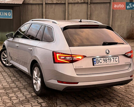 Серый Шкода Суперб, объемом двигателя 2 л и пробегом 302 тыс. км за 20200 $, фото 9 на Automoto.ua