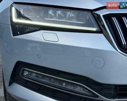 Серый Шкода Суперб, объемом двигателя 2 л и пробегом 128 тыс. км за 28390 $, фото 2 на Automoto.ua