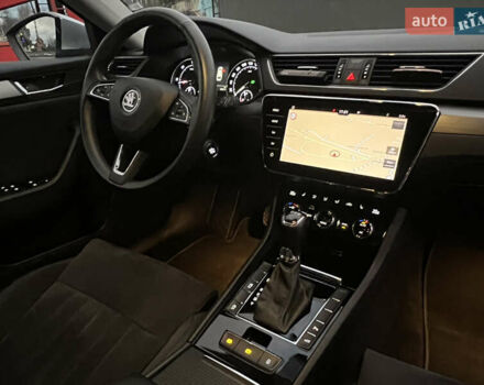 Серый Шкода Суперб, объемом двигателя 2 л и пробегом 302 тыс. км за 20200 $, фото 35 на Automoto.ua