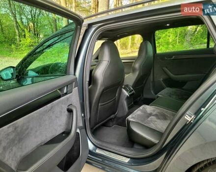 Сірий Шкода Суперб, об'ємом двигуна 2 л та пробігом 224 тис. км за 25999 $, фото 29 на Automoto.ua