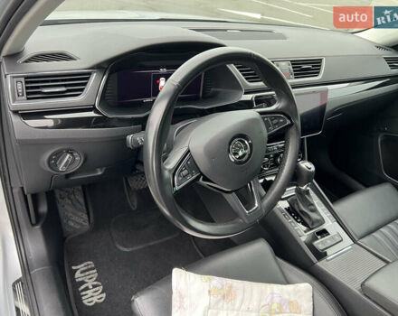 Серый Шкода Суперб, объемом двигателя 1.97 л и пробегом 69 тыс. км за 33000 $, фото 13 на Automoto.ua