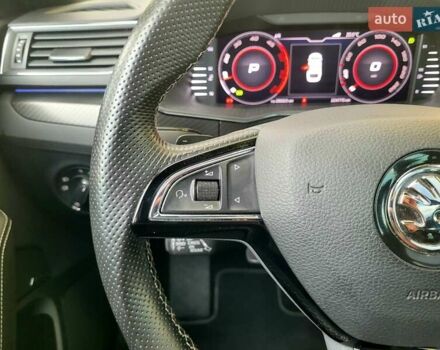 Сірий Шкода Суперб, об'ємом двигуна 2 л та пробігом 224 тис. км за 25999 $, фото 43 на Automoto.ua