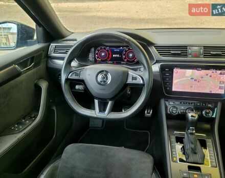 Сірий Шкода Суперб, об'ємом двигуна 2 л та пробігом 224 тис. км за 25999 $, фото 18 на Automoto.ua