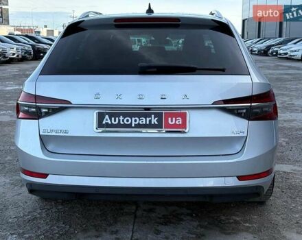 Серый Шкода Суперб, объемом двигателя 2 л и пробегом 128 тыс. км за 28390 $, фото 10 на Automoto.ua