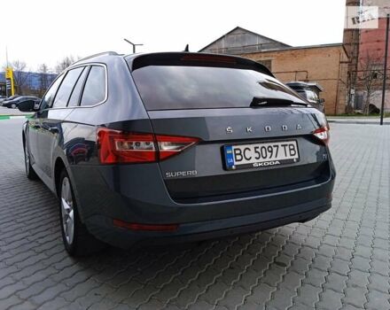 Серый Шкода Суперб, объемом двигателя 1.4 л и пробегом 108 тыс. км за 27900 $, фото 17 на Automoto.ua