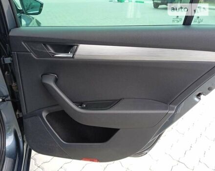 Серый Шкода Суперб, объемом двигателя 1.4 л и пробегом 108 тыс. км за 27900 $, фото 35 на Automoto.ua