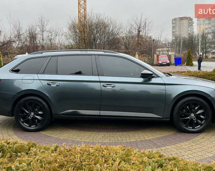 Серый Шкода Суперб, объемом двигателя 1.4 л и пробегом 180 тыс. км за 25999 $, фото 7 на Automoto.ua