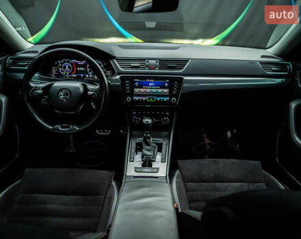 Серый Шкода Суперб, объемом двигателя 1.97 л и пробегом 159 тыс. км за 28400 $, фото 69 на Automoto.ua