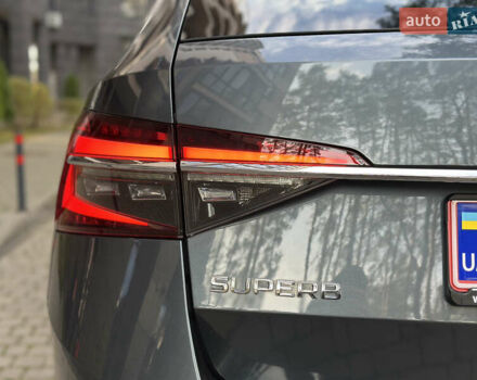 Сірий Шкода Суперб, об'ємом двигуна 2 л та пробігом 150 тис. км за 25500 $, фото 24 на Automoto.ua