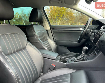 Серый Шкода Суперб, объемом двигателя 1.4 л и пробегом 180 тыс. км за 25999 $, фото 20 на Automoto.ua