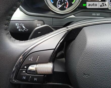 Серый Шкода Суперб, объемом двигателя 1.4 л и пробегом 108 тыс. км за 27900 $, фото 61 на Automoto.ua