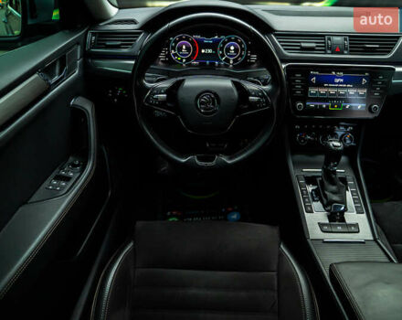 Серый Шкода Суперб, объемом двигателя 1.97 л и пробегом 159 тыс. км за 28400 $, фото 72 на Automoto.ua