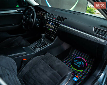 Серый Шкода Суперб, объемом двигателя 1.97 л и пробегом 159 тыс. км за 28400 $, фото 48 на Automoto.ua