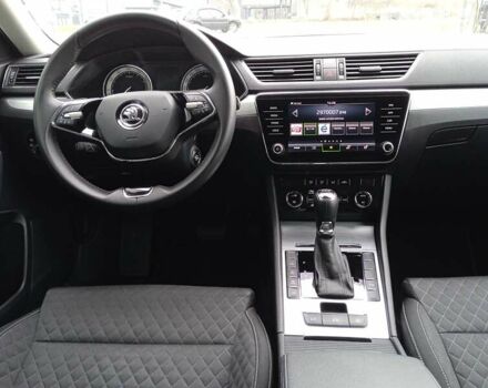 Серый Шкода Суперб, объемом двигателя 1.4 л и пробегом 108 тыс. км за 27900 $, фото 45 на Automoto.ua