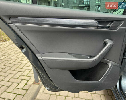 Сірий Шкода Суперб, об'ємом двигуна 2 л та пробігом 150 тис. км за 25500 $, фото 37 на Automoto.ua