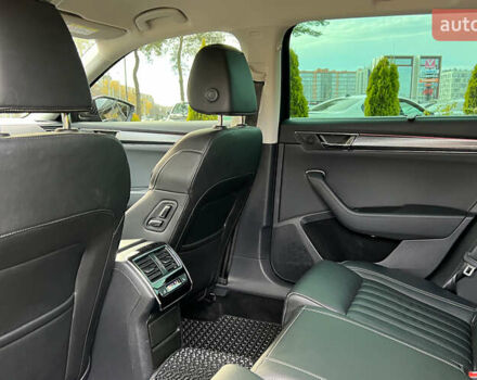 Серый Шкода Суперб, объемом двигателя 1.4 л и пробегом 180 тыс. км за 25999 $, фото 21 на Automoto.ua