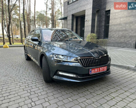 Сірий Шкода Суперб, об'ємом двигуна 2 л та пробігом 150 тис. км за 25500 $, фото 26 на Automoto.ua