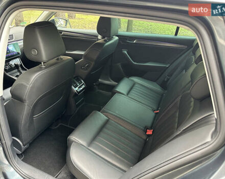 Сірий Шкода Суперб, об'ємом двигуна 2 л та пробігом 150 тис. км за 25500 $, фото 36 на Automoto.ua