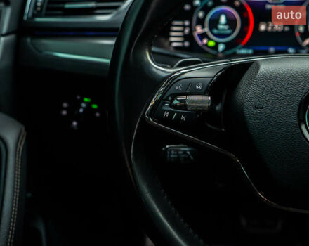 Серый Шкода Суперб, объемом двигателя 1.97 л и пробегом 159 тыс. км за 28400 $, фото 68 на Automoto.ua