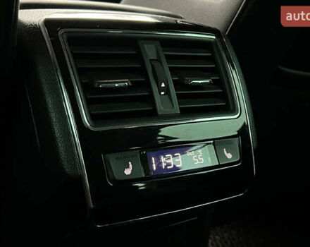 Серый Шкода Суперб, объемом двигателя 1.4 л и пробегом 180 тыс. км за 25999 $, фото 18 на Automoto.ua