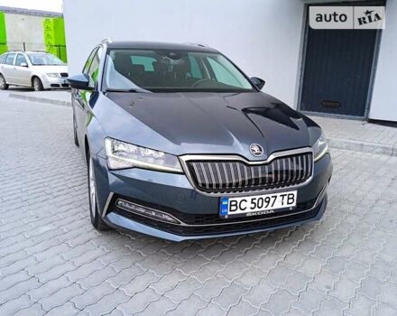 Серый Шкода Суперб, объемом двигателя 1.4 л и пробегом 108 тыс. км за 27900 $, фото 6 на Automoto.ua