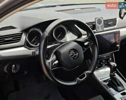 Серый Шкода Суперб, объемом двигателя 2.01 л и пробегом 173 тыс. км за 19999 $, фото 20 на Automoto.ua