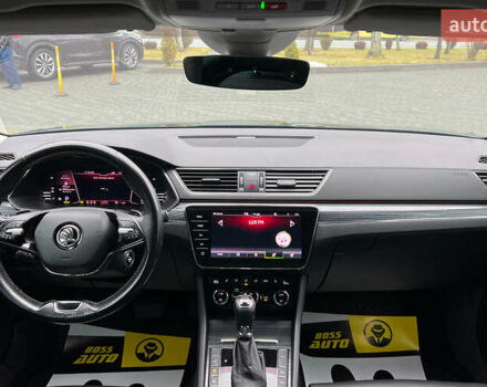 Серый Шкода Суперб, объемом двигателя 1.4 л и пробегом 180 тыс. км за 25999 $, фото 12 на Automoto.ua