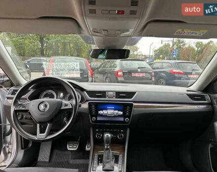 Серый Шкода Суперб, объемом двигателя 2 л и пробегом 182 тыс. км за 23999 $, фото 40 на Automoto.ua