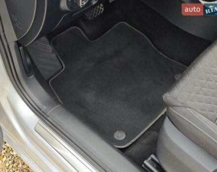 Серый Шкода Суперб, объемом двигателя 2.01 л и пробегом 173 тыс. км за 19999 $, фото 56 на Automoto.ua