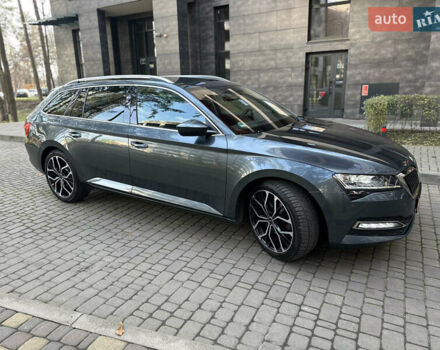 Сірий Шкода Суперб, об'ємом двигуна 2 л та пробігом 150 тис. км за 25500 $, фото 6 на Automoto.ua