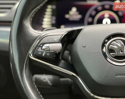 Серый Шкода Суперб, объемом двигателя 1.4 л и пробегом 180 тыс. км за 25999 $, фото 10 на Automoto.ua