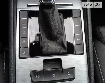 Серый Шкода Суперб, объемом двигателя 1.4 л и пробегом 108 тыс. км за 27900 $, фото 51 на Automoto.ua