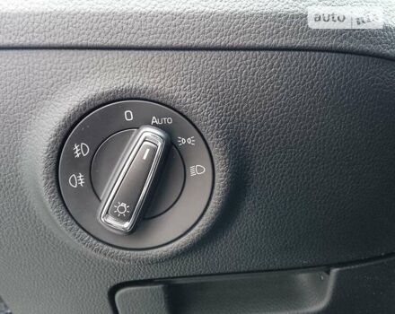 Серый Шкода Суперб, объемом двигателя 1.4 л и пробегом 108 тыс. км за 27900 $, фото 52 на Automoto.ua