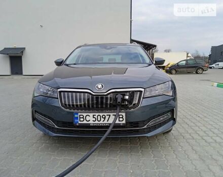 Серый Шкода Суперб, объемом двигателя 1.4 л и пробегом 108 тыс. км за 27900 $, фото 24 на Automoto.ua