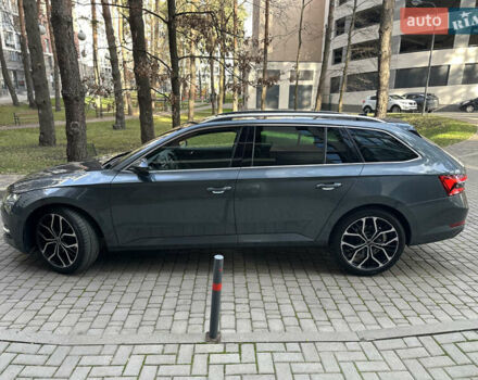 Сірий Шкода Суперб, об'ємом двигуна 2 л та пробігом 150 тис. км за 25500 $, фото 23 на Automoto.ua