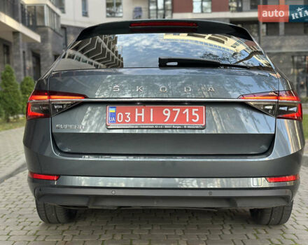 Сірий Шкода Суперб, об'ємом двигуна 2 л та пробігом 150 тис. км за 25500 $, фото 13 на Automoto.ua
