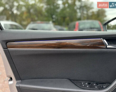 Серый Шкода Суперб, объемом двигателя 2 л и пробегом 182 тыс. км за 23999 $, фото 19 на Automoto.ua