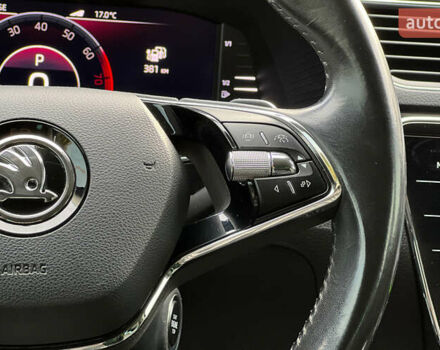 Серый Шкода Суперб, объемом двигателя 1.4 л и пробегом 180 тыс. км за 25999 $, фото 11 на Automoto.ua