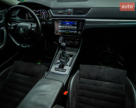 Серый Шкода Суперб, объемом двигателя 1.97 л и пробегом 159 тыс. км за 28400 $, фото 73 на Automoto.ua