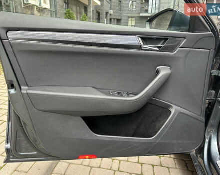 Сірий Шкода Суперб, об'ємом двигуна 2 л та пробігом 150 тис. км за 25500 $, фото 35 на Automoto.ua