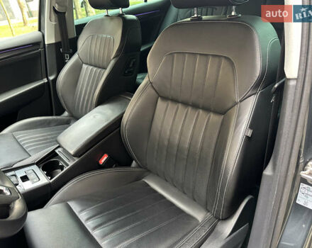 Сірий Шкода Суперб, об'ємом двигуна 2 л та пробігом 150 тис. км за 25500 $, фото 46 на Automoto.ua