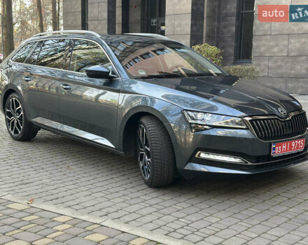 Сірий Шкода Суперб, об'ємом двигуна 2 л та пробігом 150 тис. км за 25500 $, фото 2 на Automoto.ua