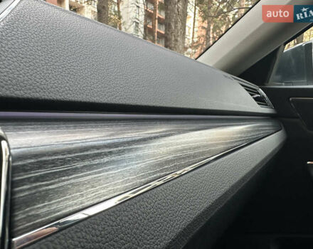 Сірий Шкода Суперб, об'ємом двигуна 2 л та пробігом 150 тис. км за 25500 $, фото 58 на Automoto.ua