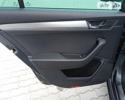 Серый Шкода Суперб, объемом двигателя 1.4 л и пробегом 108 тыс. км за 27900 $, фото 33 на Automoto.ua