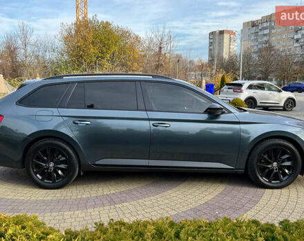 Серый Шкода Суперб, объемом двигателя 1.4 л и пробегом 180 тыс. км за 25999 $, фото 7 на Automoto.ua