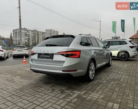 Серый Шкода Суперб, объемом двигателя 1.97 л и пробегом 253 тыс. км за 22500 $, фото 4 на Automoto.ua