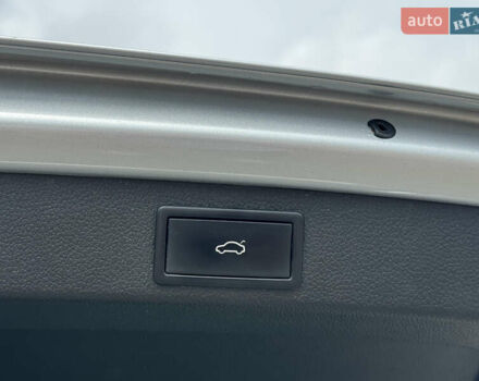 Шкода Суперб 2021 у Києві на Automoto.ua Сірий Шкода Суперб, об'ємом двигуна 1.97 л та пробігом 252 тис. км за 22300 $, фото 12 на Automoto.ua