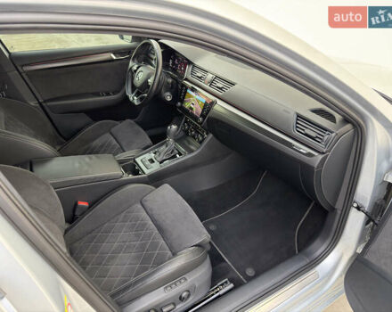 Серый Шкода Суперб, объемом двигателя 2 л и пробегом 201 тыс. км за 23999 $, фото 26 на Automoto.ua